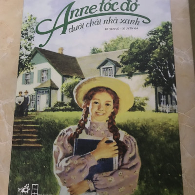 Combo 07 cuốn Anne tóc đỏ: Anna tóc đỏ dưới Chái nhà Xanh, Anna tóc đỏ làng Avonlea, Anna tóc đỏ ở đảo Hoàng từ Edward, Anna tóc đỏ dưới mái nhà Bạch Dương, Anna tóc đỏ và Ngôi nhà Mơ Ước, Anna dưới mái nhà Bên Ánh Lửa, Thung lũng cầu vồng