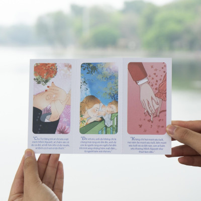 Sách - Bộ Sách Đều Tại Vầng Trăng Gây Họa - Tập 1+2 (Bộ 2 Tập) - Bản Đặc Biệt - Tặng Kèm 2 Bookmark Bồi Cứng + 1 Poscard Có Chữ Ký Tác Giả + 1 Poscard Gấp Xé + 2 Thẻ Card