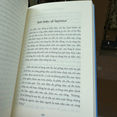(Từ tác giả của Bắt trẻ đồng xanh) NÀY THỢ MỘC, NÂNG RẦM MÁI LÊN ĐI & GIỚI THIỆU VỀ SEYMOUR – J.D. Salinger – Khánh Nguyên dịch – Nhã Nam – NXB Hội nhà văn
