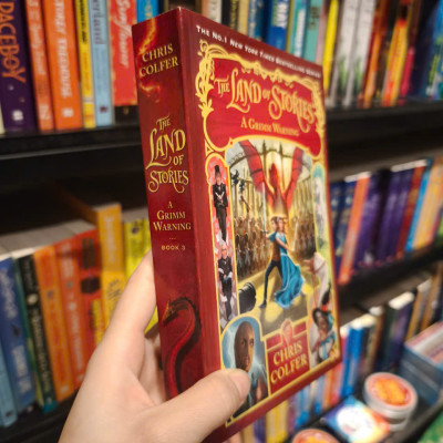 Sách - The Land of Stories A Grimm Warning by Chris Colfer - Children