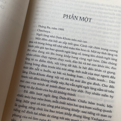 (Giải thưởng Quốc gia Liên bang Nga - Giải thưởng Hội Nhà văn Việt Nam - Bìa cứng ) CUỘC CHIẾN ĐI QUA – Kanta Ibragimov - Đào Minh Hiệp dịch – NXB Văn Học 