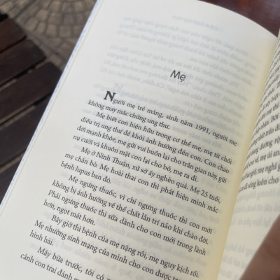 CẦM BÀN TAY CON - Ngô Nguyệt Hữu – NXB Văn Học – bìa mềm