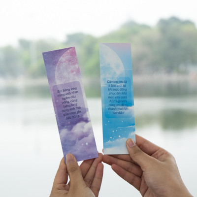 Sách - Bộ Sách Đều Tại Vầng Trăng Gây Họa - Tập 1+2 (Bộ 2 Tập) - Bản Đặc Biệt - Tặng Kèm 2 Bookmark Bồi Cứng + 1 Poscard Có Chữ Ký Tác Giả + 1 Poscard Gấp Xé + 2 Thẻ Card
