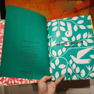 Sách - In the Woods by Thereza Rowe - Picture Books / Childrens in English