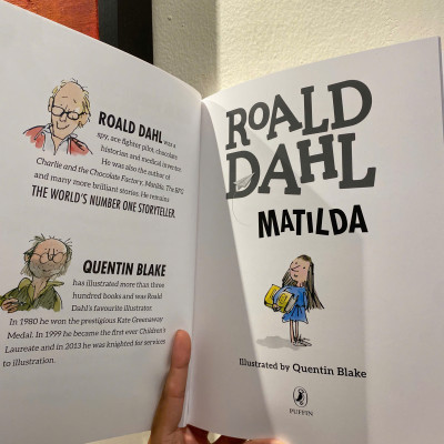 Sách - Matilda (Colour Edition) by Roald Dahl, Quentin Blake - Nhập khẩu UK/English Children Book