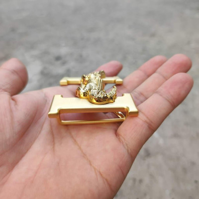 Mặt Khóa dây lưng da cá sấu. Thiết kế chữ H rất đẹp!