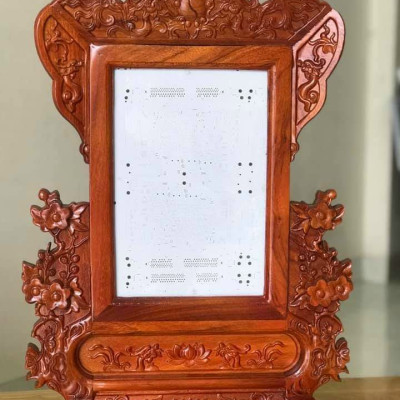 Khung ảnh thờ bằng gỗ hương kt lồng ảnh 25×35cm
