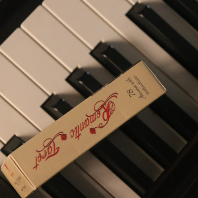 Bài Romantic Ta rot