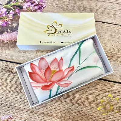 Khăn Lụa Vuông Cao Cấp Vẽ Tay Hoa Sen SenSilk, Quà Lưu Niệm Việt, Khăn Quấn Thời Trang