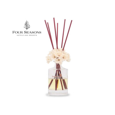 Que mây tán hương khách sạn 5* Four Seasons Hotel