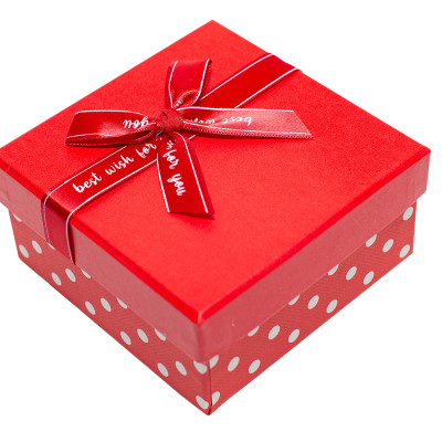 Hộp quà Vuông V016 - 10 x 10 x 5 cm - Giao mẫu ngẫu nhiên