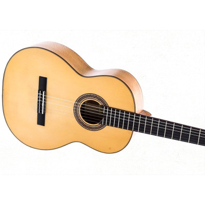 Đàn Guitar Classic DC550C dòng guitar chất lượng cao của Duy Guitar Store
