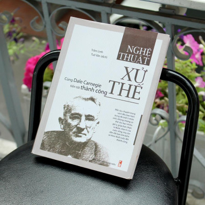 Sách: Nghệ Thuật Xử Thế - Cùng Dale Carnegie Tiến Tới Thành Công (Tái bản) - B105 - TSKN