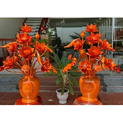 2 bình hoa sen 25 cành ,hoa ,lá gương ,trang trí phòng khách phòng thờ bằng gỗ hương đỏ cực đẹp