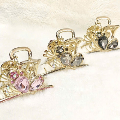 Kẹp Tóc Con Bướm Đính Đá - Kiệt Tác Thời Trang Hàn Quốc