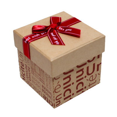 Hộp quà Vuông V015 - 8 x 8 x 8 cm - Giao mẫu ngẫu nhiên