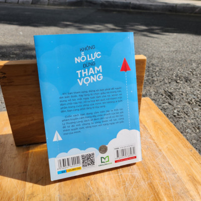 Sách- Không Nỗ Lực Đừng Tham Vọng ( Tái Bản)