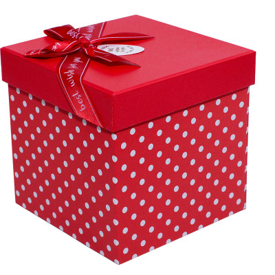 Hộp Quà Vuông V022 - 15 x 15 x 15 cm - Giao màu ngẫu nhiên