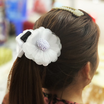 Kẹp tóc sau - kẹp tóc hoa vải màu trắng