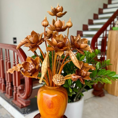 Bình hoa sen 25 cành ,trang trí phòng khách ,phòng thờ chum cắm gỗ hương đỏ ,hoa lá gương bằng gỗ ngọc am thơm phức  đẹp long lanh  