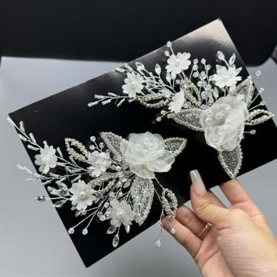 Cài tóc cô dâu thủ công mẫu hoa hồng đính cánh đá mới t9/2024