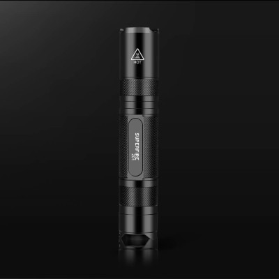 Đèn pin sạc cầm tay nhỏ gọn chiếu tia UV Superfire Z01 sử dụng bước sóng 365nm thông dụng