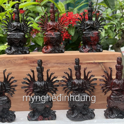 Tượng phật thiên thủ thiên nhãn bằng gỗ trắc đỏ đen kt cao 15x11x6cm