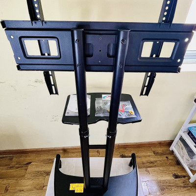 Giá Treo TiVi Di Động AVA1500 Màu Đen Lắp Cho Màn Hình 32 inch - 70 inch Hàng Nhập Khẩu