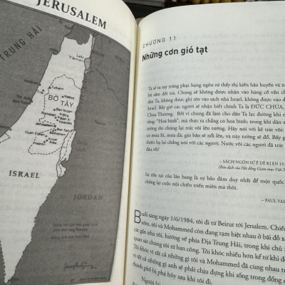 (Bìa cứng áo ôm) TỪ BEIRUT ĐẾN JERUSALEM - Hành Trình "Đi Để Hiểu" Trung Đông Của Một Nhà Báo Mỹ - Thomas Friedman - Đặng Ly dịch - Omega Plus - NXB Thế Giới