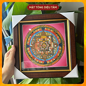 Tranh Mandala Kalachakra chú OM Nepal 27cm có khung kính tranh Kim cang họa sư vẽ tay thủ công (ngẫu nhiên) Mật tông Diệu Tâm
