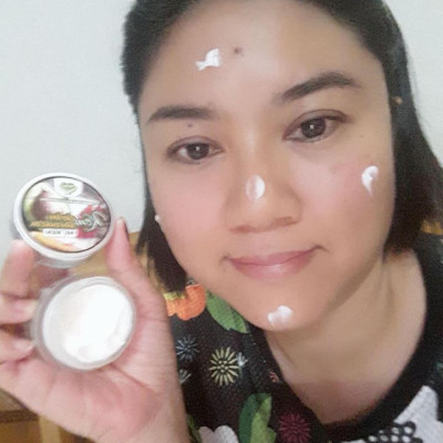 KEM CẤP ẨM VÀ SĂN CHẮC DA MẸ KEN (30ml)