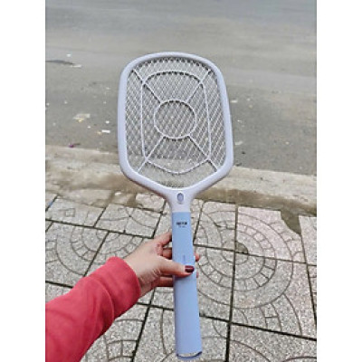 Vợt diệt muỗi cao cấp , tay cầm chống trượt , chống giật , 3 lớp lưới , hiệu suất cao ,  tiết kiệm điện  , an toàn và tiện lợi