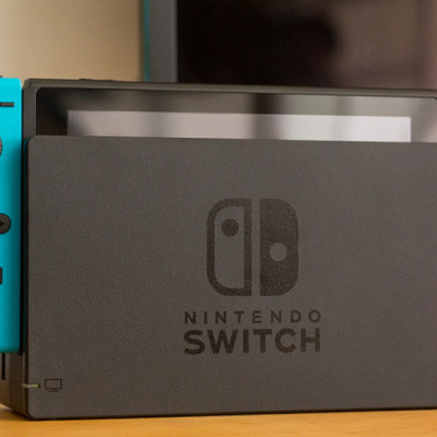 Máy Chơi Game Nintendo Switch Với Neon Blue Và Red Joy‑Con (Xanh Đỏ) - Hàng Nhập Khẩu