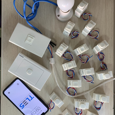 Công tắc thông minh Wifi iHome Pana full Color