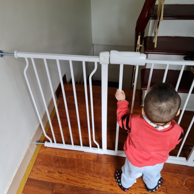 Thanh chắn cửa/ cầu thang Umoo Không cần Khoan đục, hàng nhập khẩu chính hãng, an toàn cho Bé