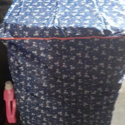 Áo phủ máy giặt cửa ngang (trước) cho máy từ 11- 15 kg ,vải dù siêu bền tiện lợi , chống thấm nước , bảo vệ máy giặt dưới mọi thời tiết  giao màu ngẫu nhiên