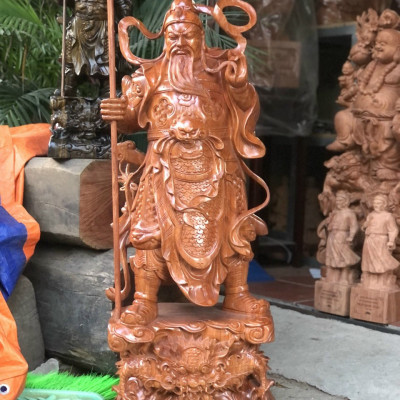 Tượng quan công cầm đao trấn ải đứng trên đầu hổ phù kt cao 70×26×16cm