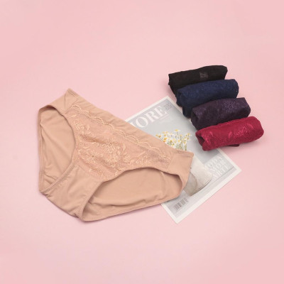Quần Lót Nữ Thun Lạnh Phối Ren Cạp Vừa LUPERI LU3QL712 Dáng Bikini Chất Liệu Mềm Mịn Co Giãn Không Lằn Mông Kháng Khuẩn Tốt