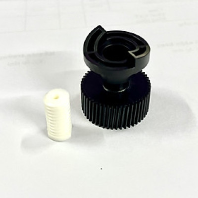 Bộ 2 bánh răng bơm mực V70-1, V70-2: Dùng cho máy photocopy Ricoh 1060/ 1075/ 2060/ 2075/ 6500/ 7500/ 8000/ 6001/ 8001/9001/ 6002/ 6502/9002/ 6503/7503 ( HA - Hàng nhập khẩu )