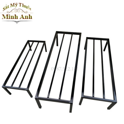 Kệ kê chậu cây Dài 80 -90 cm. Rộng 20-25-30cm. Cao 10-15-20-25-30cm. Hộp thép 16 x16mm. 2 nan phụ ( Hàng Chính Hãng )
