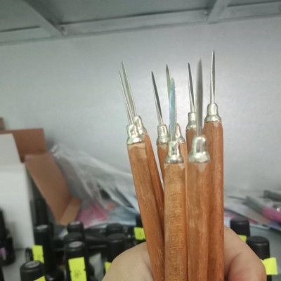 Cây Lấy Khóe Móng Cán Gỗ, Chất Liệu Gỗ Chắc Chắn, Đầu Lưỡi Thép Sắc Bén, Tiện Lợi Dành Cho Thợ Nail, Làm Nail Dễ Dàng
