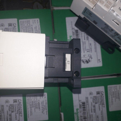 CAD323E7 - Contactor rơ le 3NO - 2NC 10A coil 48VAC CAD32E7 Schneider | Chính hãng |