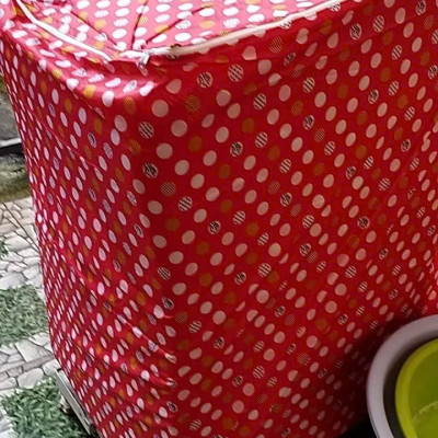 Áo trùm máy giặt cửa ngang (trước) cho máy từ 6 - 8 kg ,vải dù siêu bền tiện lợi , chống thấm nước , bảo vệ máy giặt dưới mọi thời tiết giao màu ngẫu nhiên