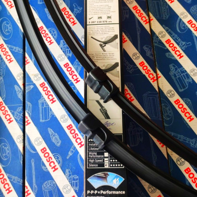 BỘ GẠT MƯA BOSCH AEROTWIN EURO SET MERCEDES S350 S400 S500 S550 (W221) 28X28 (8976)