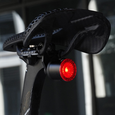 Đèn Đuôi Xe Đạp Thông Minh HJ-078 Chống Nước Cảm Biến Phanh Đi Đêm, sạc Type-C dung lượng 250mAh - Mai Lee