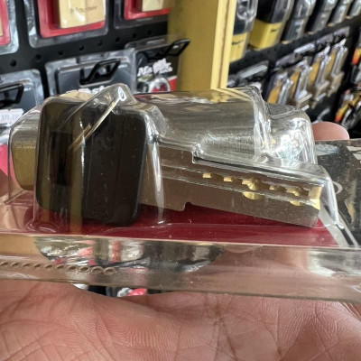 Ổ khóa chống cắt Master Lock 550 D thân inox SUS 304 rộng 50mm - MSOFT