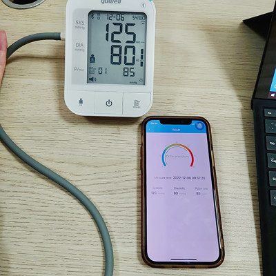 Máy đo huyết áp điện tử bắp tay chính hãng YUWELL YE670CR - Có chức năng Bluetooth - Pin sạc 300 lần đo - Bảo hành 5 năm.