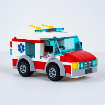 Đồ Chơi Lắp Ráp Xe Cứu Thương - Medical City Rescue - Toys&Joys 8727 (173 Mảnh Ghép)