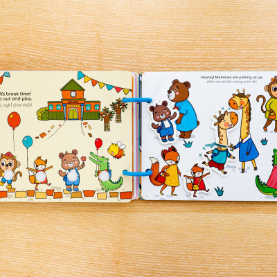 Học Liệu Bóc Dán Montessori Song Ngữ Anh Việt Beezi Book - Lalala Baby