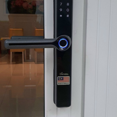 Khóa vân tay thông minh DEMAX SL102 cho cửa nhôm, cửa sắt, inox, xingfa, cửa nhựa